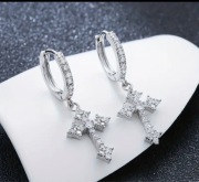 Kolczyki W Kształcie Krzyża 