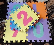 PUZZLE CYFRY PIANKOWE MATA na podłogę