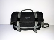 Torba na kamerę video CARENA duża Video8 Hi8 D8 Digital8 VHS-C MiniDV