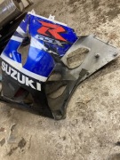 Suzuki Gsxr 1000 K4 2004r owiewki boczki pług 