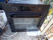 Piekarnik elektryczny Samsung z DualCook NV64R3531BB uszkodzony