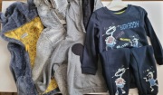 Zestaw ubrań chłopięcych – bluza, dres, kamizelka futrzasta, rozm. 92