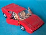 Stary model metalowy Bburago Ferrari 288 GTO 1:24 Made in Italy, lata 80-90