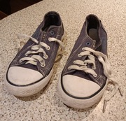 Kapcie trampki sznurowane r. 35