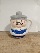 Kubek z pokrywką porcelana fajans porcelit