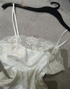 Śliczna atłasowa koszulka ,bluzeczka  r Xs-S