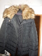 super wygodna kurtka pikowana z doczepianym sztucznym futrem z lisa