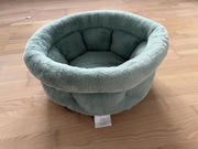 Pluszowe legowisko dla małego zwierzaka 