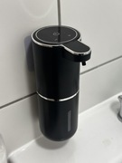 Nowoczesny bezdotykowy automatyczny dozownik mydła w pianie czarny