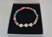 Bransoletka dla dziewczynki serca i koraliki drewniane serce 