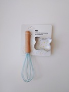 komplet akcesoriów kuchennych trzepaczka i foremka