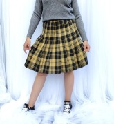 Wełniana spódnica w szkocką kratę S 36 tartan krata wełna czarna żółta