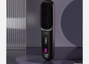 PRZENOŚNY. BEZPRZEWODOWY  GRZEBIEŃ DO PROSTOWANIA WŁOSÓW Z JONAMI UJEMNYMI 