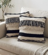 Poszewki dekoracyjne w stylu boho na poduszki Sinsay beż-krem 45x45 nowe 