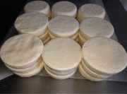 Świeży Gruziński Ser Sulguni 1kg – idealny do chaczapuri