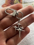 Srebrny keychain 4 gwiazdki Y2K stal nierdzewna streetwear
