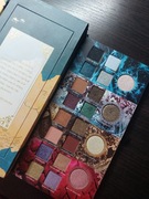 Urban Decay - Game Of Thrones. Limitowana paletka cieni do powiek.