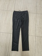 Spodnie z kieszeniami