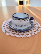 Filiżanka z talerzykiem Talavera Durán – Hiszpania, ręcznie malowana