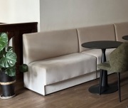 Loże tapicerowane – komplet jak nowe, tylko 2 miesiące używane