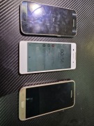 Zestaw uszkodzonych telefonów