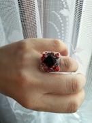 Pierścionek kwadrat czerwony z żywicy uv 