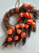 Jesienny wianek na drzwi miechunka, baza do wianka, trzcina 