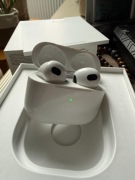 Apple AirPods 3 Lightning