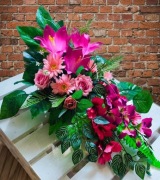 Wiązanka stroik  ze sztucznych kwiatów na cmentarz  grób