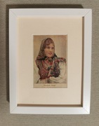 Mała grafika, wisząca lub stojąca. Kobieta