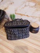 Elegancki kuferek kosmetyczka TWEED chanelka złota nitka