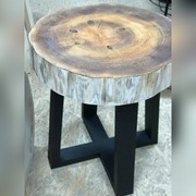 Stolik kawowy w stylu etnicznym