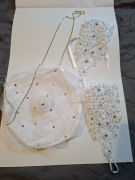 Torebka komunijna różyczka oraz rękawiczki z diamencikami