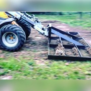 Niwelator terenu, równiarka, JCB, AVANT, pod łyżke