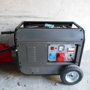 OKAZJA! Agregat prądotwórczy, generator prądu 220V / 380V