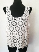 Bluzeczka biała na ramiączkach 38