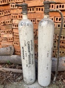 dwie butle gazowe CO2 + Nitrogen