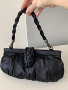 Nine West kopertówka satyna czarna