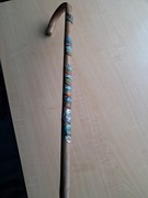 Klasyczny Wanderstock czyli laska turystyczna.