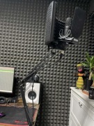Mikrofon RODE NT-1 z interfejsem RODE i statywem