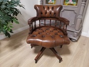 Gabinetowy FOTEL chesterfield kapitański 835/2025