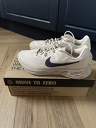Nike Performance REVOLUTION 6 NN rozmiar 42.5