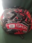 Nowy Kask Rowerowy roz. M (52-56), czerwono-czarny