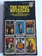 The Tarot Revealed: A Modern Guide... Eden Gray