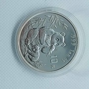 10 YUAN CHINY 1996 PANDA WIELKA SREBRO 999 UNCJA