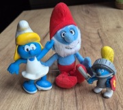 Maskotka figurki retro Smerfy Peyo Papa Smerf rycerz 2005 Smerfetka 