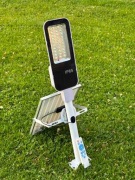 Lampa solarna LED z pilotem IP65 + panel solarny