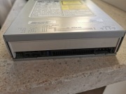 Nagrywarki DVD i napędy dvd-rom