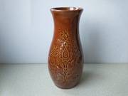 Ceramiczny wazon z czasów PRL-u Jaro z ZMO w Jaroszowie 