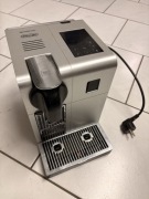 Delonghi ekspres sprawny kapsułki 